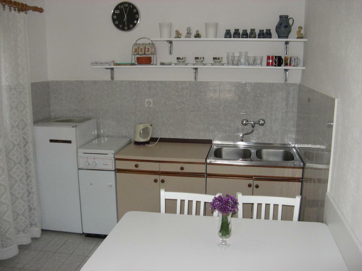 Apartments&Rooms Milka Starigrad Paklenica Exterior foto